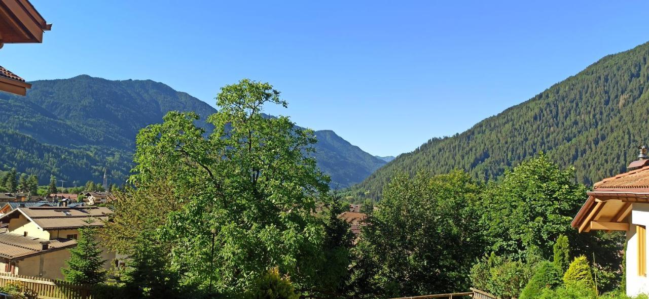 Апартаменти Le Balze Di Carisolo, Trilocale Con Giardino Екстер'єр фото