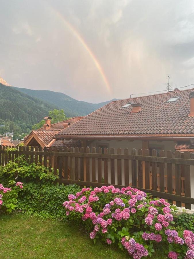 Апартаменти Le Balze Di Carisolo, Trilocale Con Giardino Екстер'єр фото
